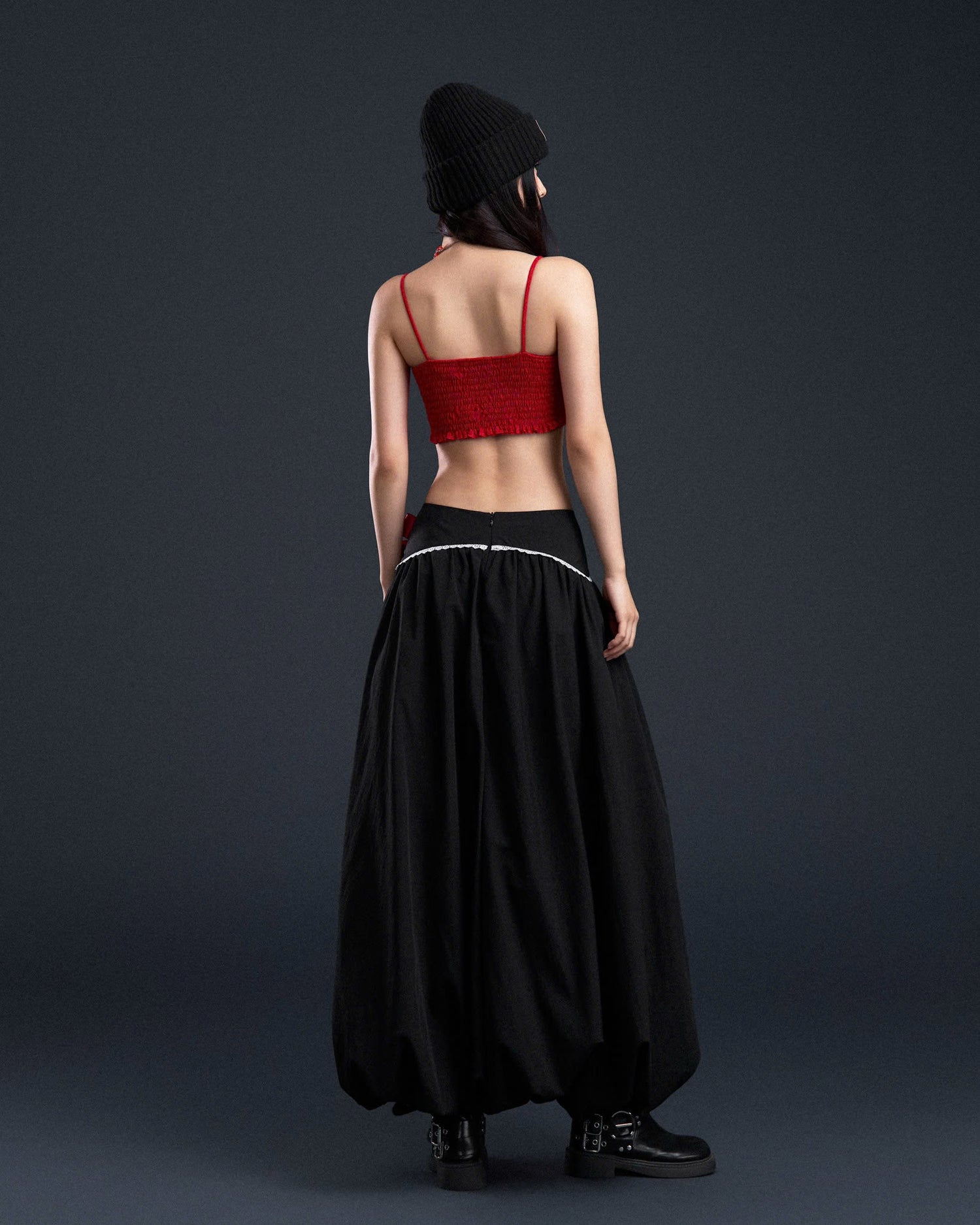 RIOT CROPTOP