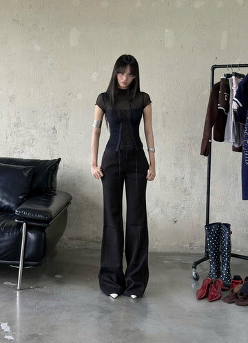 BLACK TENDER TOP