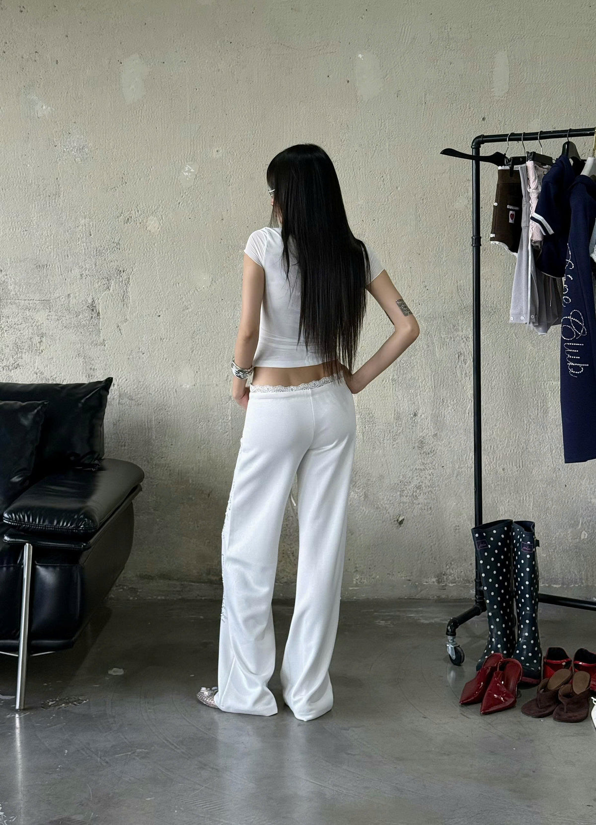 WHITE BOA PANTS