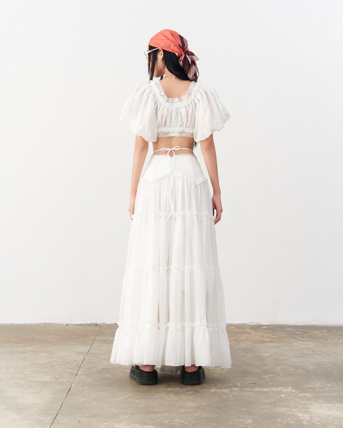 WHITE WETSY SKIRT